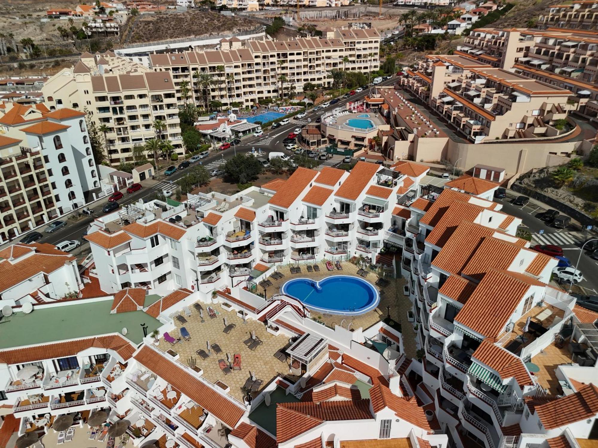 Modern Apartment, Heated Pool & 2 Terraces Los Cristianos  Exterior photo
